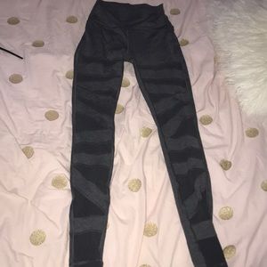 RARE LULU LEGGINGS